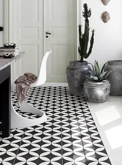 Pegane 4 Carreaux de ciment véritable 0,16m2 / Carreaux de ciment artisanaux pour sol et mur coloris noir/blanc - l.20 x L.20cm