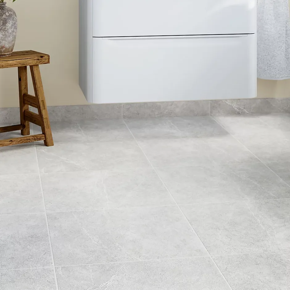 5 Plinthes en carrelage gris clair effet pierre L.45 x l.7,5 cm x ép.9 mm, Limo