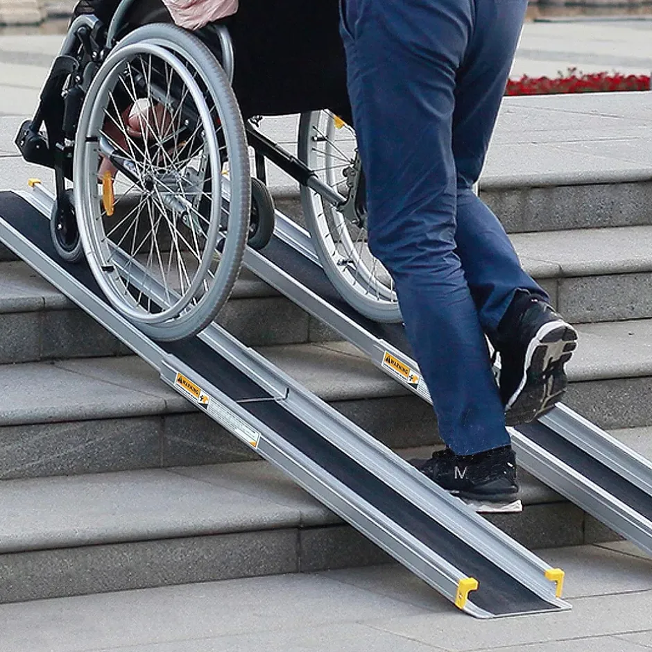 Giantex 2 Rampes de Chargement de Voiture Non glissantes en Aluminium Rampes de Fauteuil Roulant Portatives Telescopiques Antiderapante