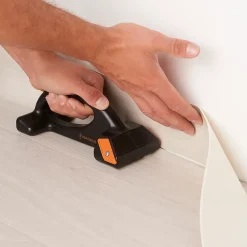 Magnusson Araseur sol souple noir et orange