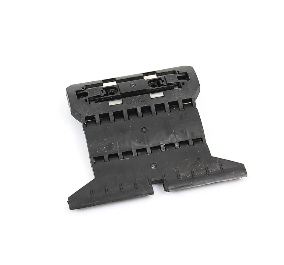 Avosdim Attaches tablier rigides Lot 4 - verrous anti soulevement - 2 maillons Gaviota 70070161