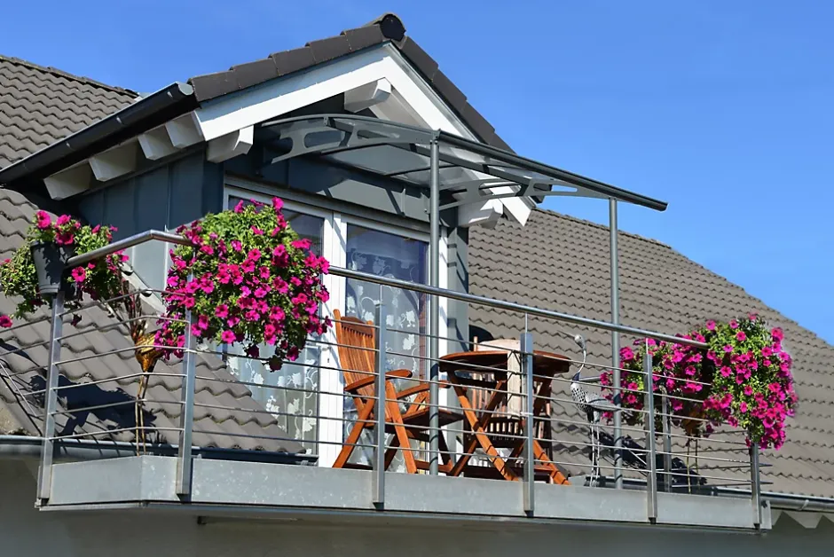 Canopia by Palram Auvent arrondi Vega gris clair l.200,5 x P.199,6 x H.26,1 cm