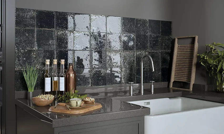 Carrelage Alma Noir brillant - brillant 15 x 15cm ( vendu par boite de 0,45 m² )-Bestile Online