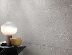 Carrelage effet Béton 3D Blanc Crème Art 120x50x0,85 cm Mat Talvoro - Mur intérieur (vendu par carton de 1,8 m²) --Ro'Ma Carrelage Outlet