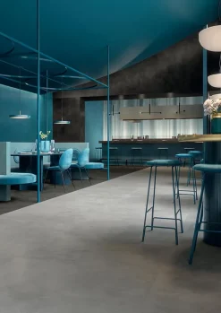 Ro'Ma Carrelage Carrelage effet Enduit Bleu Brume 278x120x0,6 cm Mat Calviro - Mur intérieur (vendu par carton de 3,336 m²) -