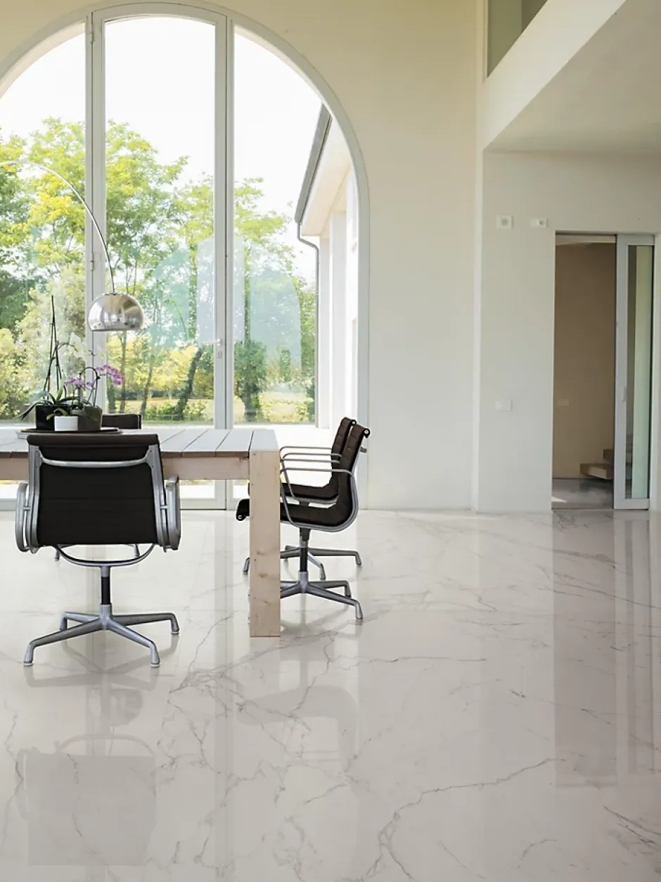 Ro'Ma Carrelage Carrelage effet Marbre Blanc Calacatta Extra 278x120x0,6 cm Brillant Clarenza - Mur intérieur (vendu par carton de 3,336 m²) - RO'