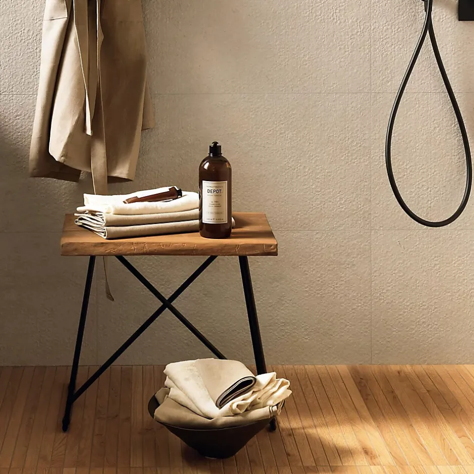 Carrelage effet Parquet Bois Chêne Brun Stripe 75x18,5x0,9 cm Mat Bravino - Sol et mur intérieur (vendu par carton de 0,555 m²) --Ro'Ma Carrelage