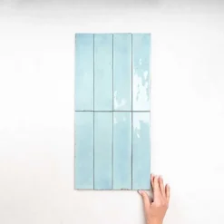 Les Carreaux De Jean  Carrelage Effet Zellige Bleu Ciel FUSION Acquamarina 6x25cm - Les Carreaux de Jean