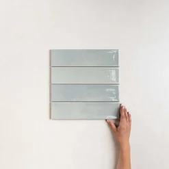 Les Carreaux De Jean  Carrelage Effet Zellige Bleu Clair NARA Glass Gloss 7,5x30cm - Les Carreaux de Jean