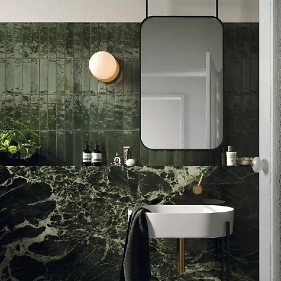 Les Carreaux De Jean Carrelage Effet Zellige Vert Émeraude TANGER 6x24 Green - Les Carreaux de Jean