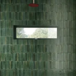 Les Carreaux De Jean Carrelage Effet Zellige Vert Émeraude TANGER 6x24 Green - Les Carreaux de Jean