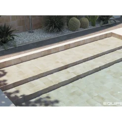 Carrelage extérieur piscine carré beige brillant 15x15 cm SPA&POOLS CANVAS-Aelle Carrelage Clearance