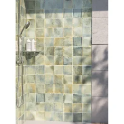 Carrelage extérieur piscine carré bleu gris brillant 15x15 cm SPA&POOLS CELADON-Aelle Carrelage Online