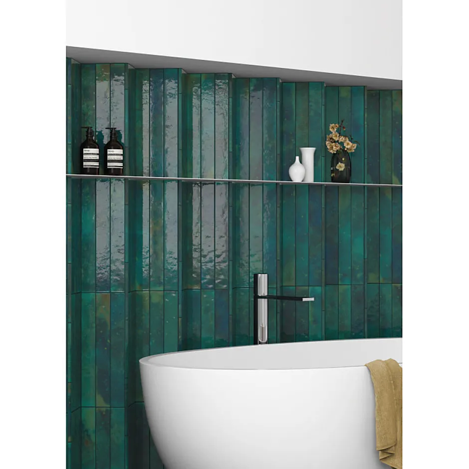 Carrelage faïence mur bleu turqoise rectangulaire 5x40 cm BALI HESPER-Aelle Carrelage