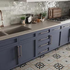 Les Carreaux De Jean  Carrelage Imitation Carreaux de Ciment LA MADELEINE 20x20 Juliette Marron - Les Carreaux de Jean