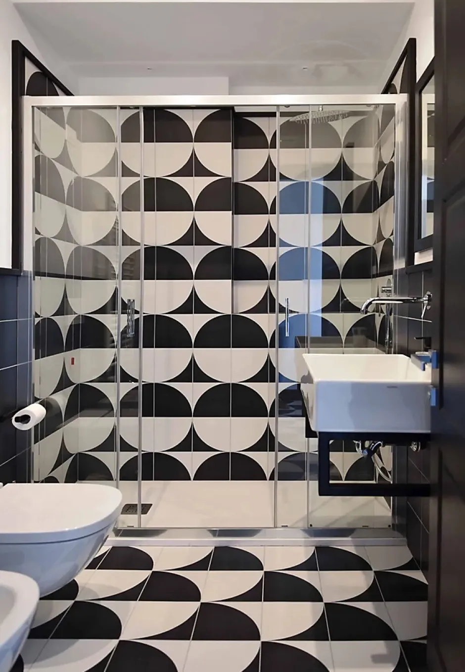 Carrelage Imitation Carreaux De Ciment 20x20 SCENARIO Tappeto 2B Nero - Les Carreaux de Jean-Les Carreaux De Jean Outlet