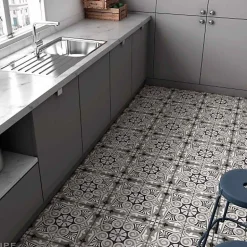 Carrelage Imitation Carreaux de Ciment ART NOUVEAU DECOR 20x20 Opéra Grey - Les Carreaux de Jean-Gioia Materia Discount