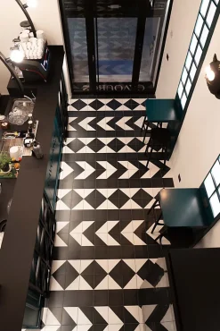 Carrelage Imitation Carreaux De Ciment 20x20 SCENARIO Tappeto 1 Nero - Les Carreaux de Jean-Les Carreaux De Jean Discount