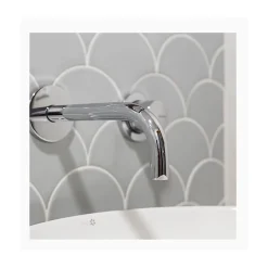 Carrelage mur écaillon de poisson uni bleu brillant 10,6x12 cm SCALE FAN SKY BLUE-Aelle Carrelage New