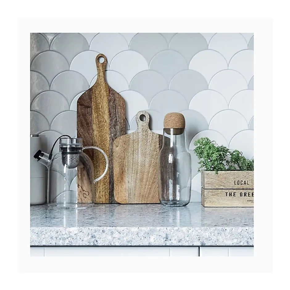 Aelle Carrelage Carrelage mur écaillon de poisson uni gris brillant 10,6x12 cm SCALE FAN LIGHT GREY