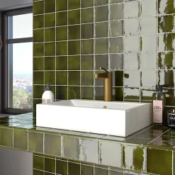 Carrelage mur effet zellige vert 10x10 cm MANACOR BASIL GREEN-Aelle Carrelage New