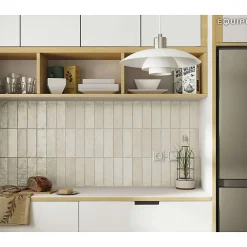 Aelle Carrelage Carrelage mur effet zellige bejmat satiné vert claire 6,5x20 cm MALLORCA GREEN