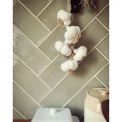 Carrelage mur effet zellige vert kaki 7,5x30 cm MASIA OLIVE-Aelle Carrelage New