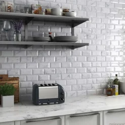 Aelle Carrelage Carrelage mur métro effet marbre blanc brillant 7,5X15 cm METRO CARRARA