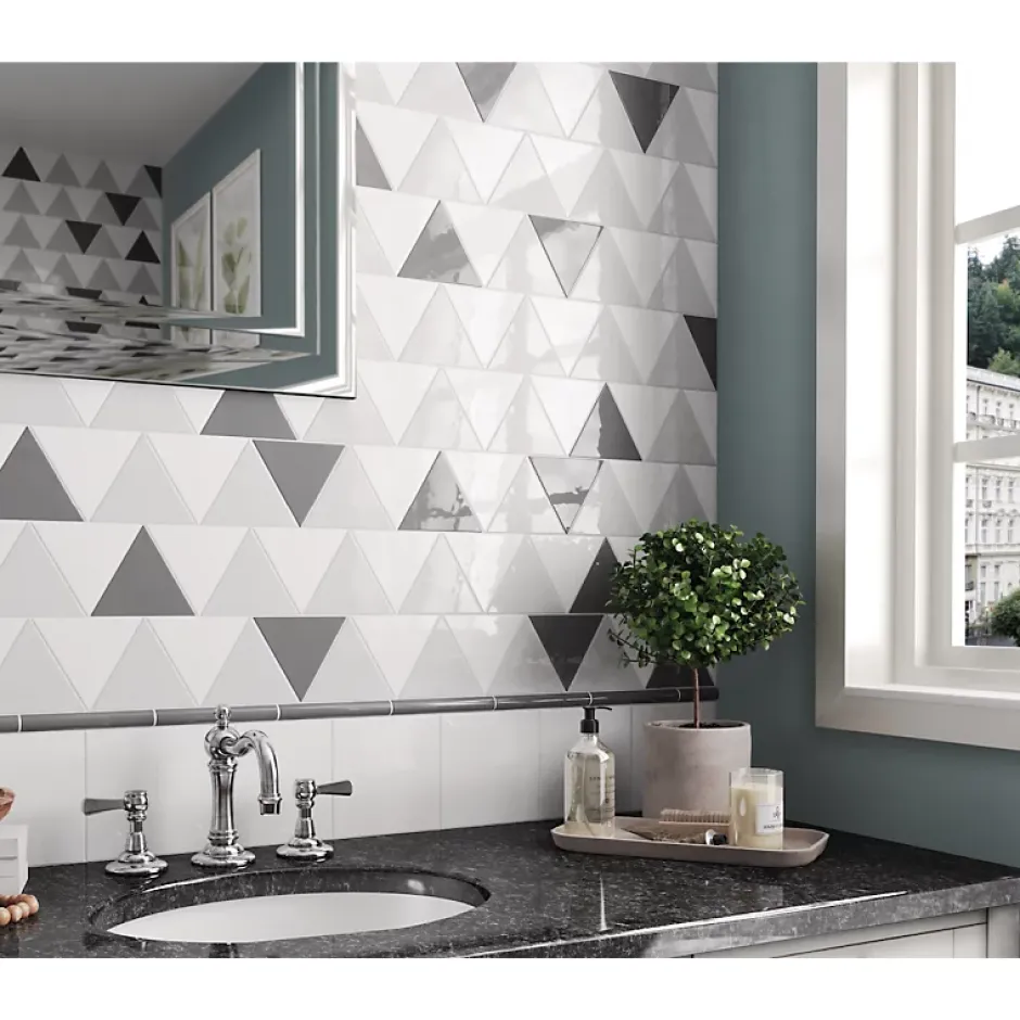 Carrelage mur triangulaire uni blanc brillant 10,8x12,4 cm SCALE TRIANGOLO WHITE-Aelle Carrelage New