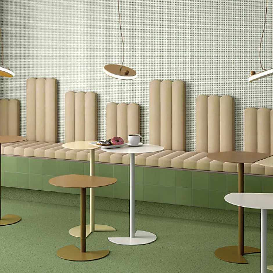 Carrelage mur triangulaire uni blanc brillant 10,8x12,4 cm SCALE TRIANGOLO WHITE-Aelle Carrelage New