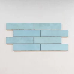 Gioia Materia Carrelage mural Effet Zellige Bleu Ciel TRIBE 6x24,6cm Watercolour - Les Carreaux de Jean