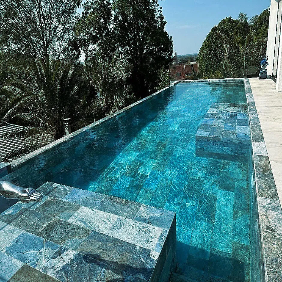Concept Mosaïque Carrelage Piscine BALI BLUE 30x60 cm EFFET PIERRE DE BALI