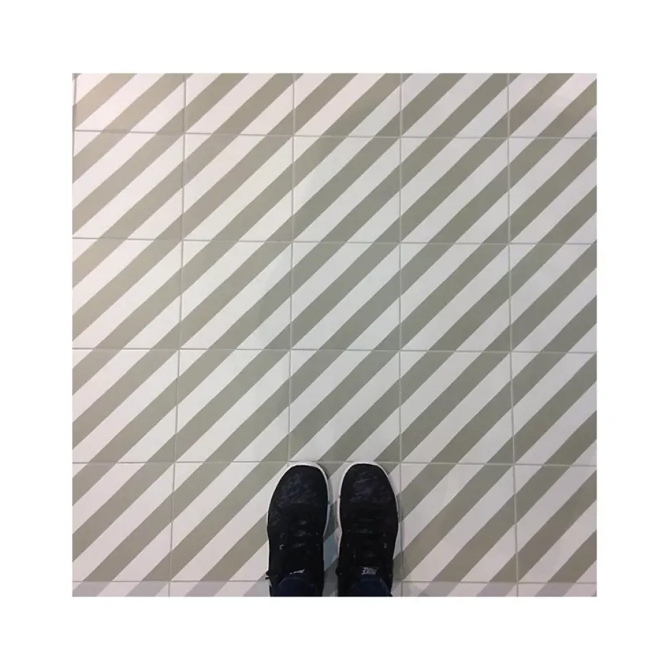 Carrelage sol / mur effet ciment gris 20x20 cm MAORI GOROKA GRIS-Aelle Carrelage Online