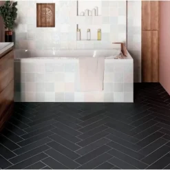 Carrelage sol / mur pose baton rompu chevron uninoir anthracite mate STROMBOLI BLACK CITY-Aelle Carrelage Hot