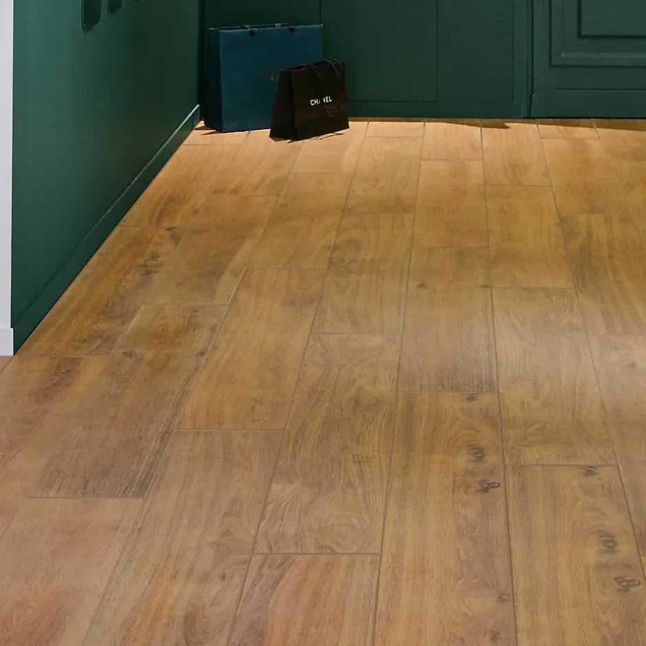 Colours Carrelage sol effet bois brut miel L.120 x l.20 cm x ép.10 mm, Rustic Wood