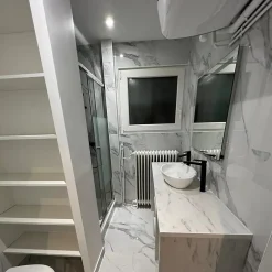 Rentside Carrelage sol effet marbre brillant blanc l.120 x L.60 cm Calacatta