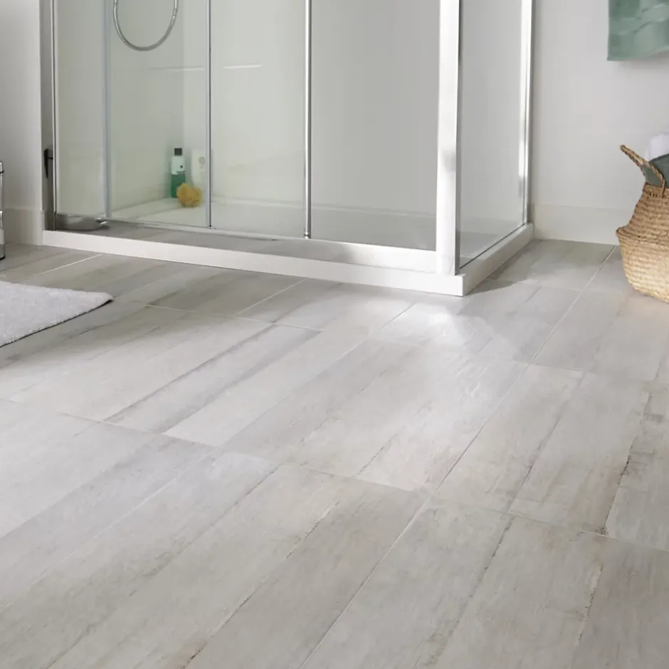 Carrelage sol et mur intérieur effet bois brut gris clair L.60 x l.30 cm x ép.8,7 mm, Norwegio- New