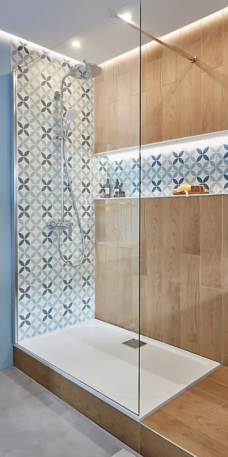 Colours Carrelage sol et mur intérieur Hydrolic effet carreau de ciment décor cercle bleu L. 20 x l. 20 x Ep. 1 cm