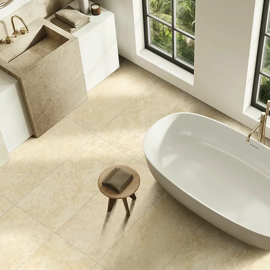 Carrelage sol et mur intérieur en grès cérame émaillé beige effet travertin mat L.119,8 x l.60 cm x ép.7,4 mm, Traverno- Discount