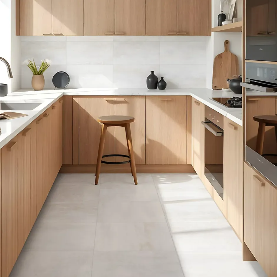 Carrelage sol et mur intérieur en grès cérame effet béton blanc mat L.60 x l.60 cm x ép.7,4 mm, Upper-Gresmalt Outlet