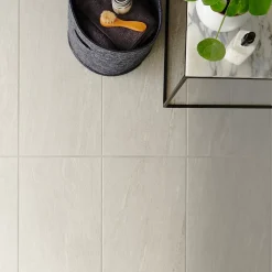 GoodHome Carrelage sol intérieur blanc effet pierre satin L.60 x l.30 cm x ép.8 mm, Natural