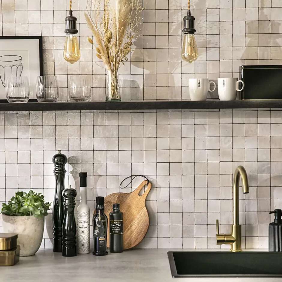 Carrelage Zellige Marocain Blanc Oukaimeden 5x5 cm (vendu par plaque de 30x30 cm soit 0,09 m²) --Ro'Ma Nature Discount