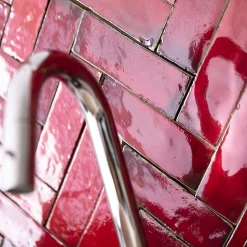 Ro'Ma Nature Carrelage Zellige Marocain Rouge Pétillant 5x15 cm (vendu par 1 m²) -