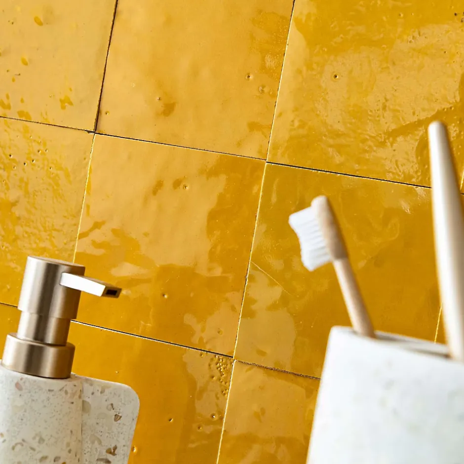 Carrelage Zellige Marocain Jaune Moutarde 10x10 cm (vendu par 1 m²) --Ro'Ma Nature Hot