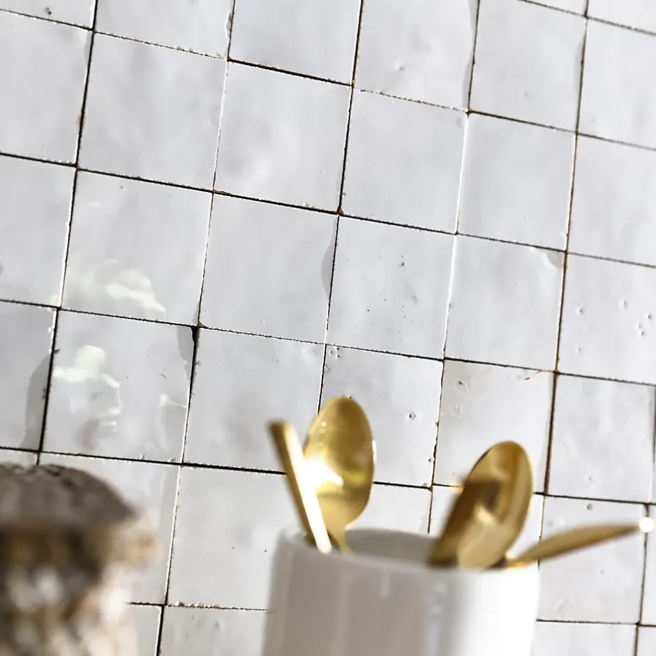 Carrelage Zellige Marocain Blanc Neige 5x5 cm (vendu par plaque de 30x30 cm soit 0,09 m²) --Ro'Ma Nature Online