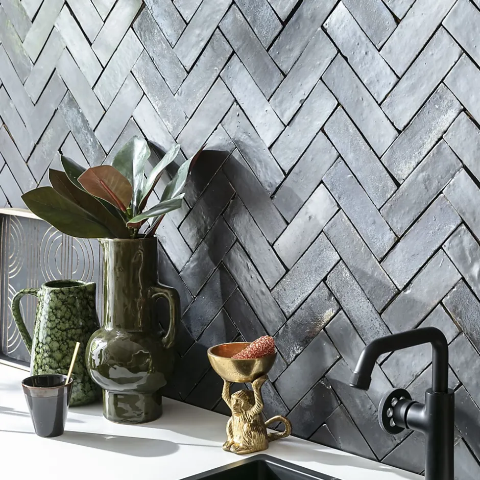 Ro'Ma Nature Carrelage Zellige Marocain Noir Carbone 5x15 cm (vendu par 1 m²) -