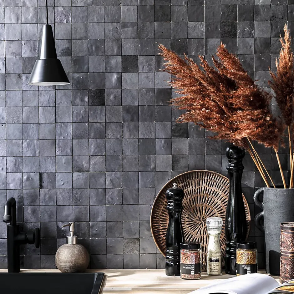 Carrelage Zellige Marocain Noir Métal 5x5 cm (vendu par plaque de 30x30 cm soit 0,09 m²) --Ro'Ma Nature Discount