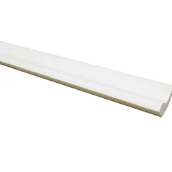 Corniche moderne tronquée MDF prépeint blanc 23x23mm L.2,44m-