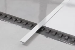 Couvre-joint profilé décoratif Ts en inox rectifié Argent satiné - 15mm x 2440mm x 0,65 ep.-Ilcom New