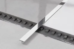 Ilcom Couvre-joint profilé décoratif Ts en inox rectifié Argent poli - 15mm x 2700mm x 0,65 ep.